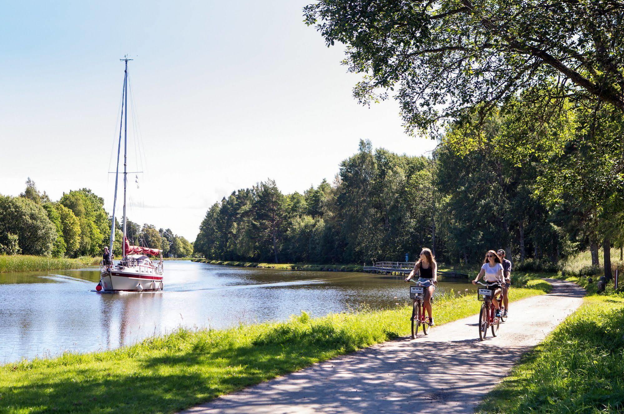 Perssons I Backens Pensionat- Sjoetorps Vandrarhem & Rum Exterior photo